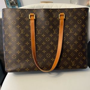 100% Authentic Louis Vuitton Luco Tote